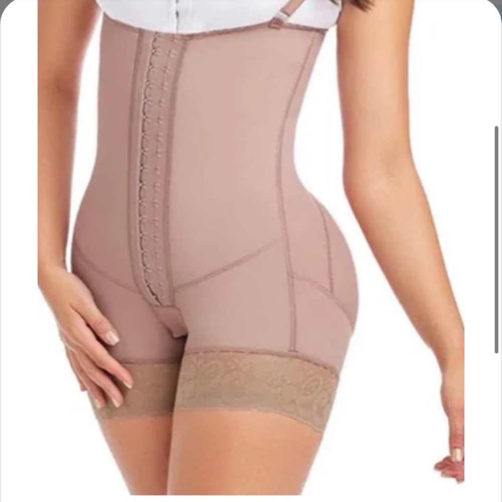 Cali curve strapless 11210